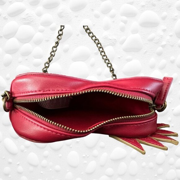 🏰 Disney "Descendants" Evie Heart Purse – Rare & Regal - Picture 7 of 9